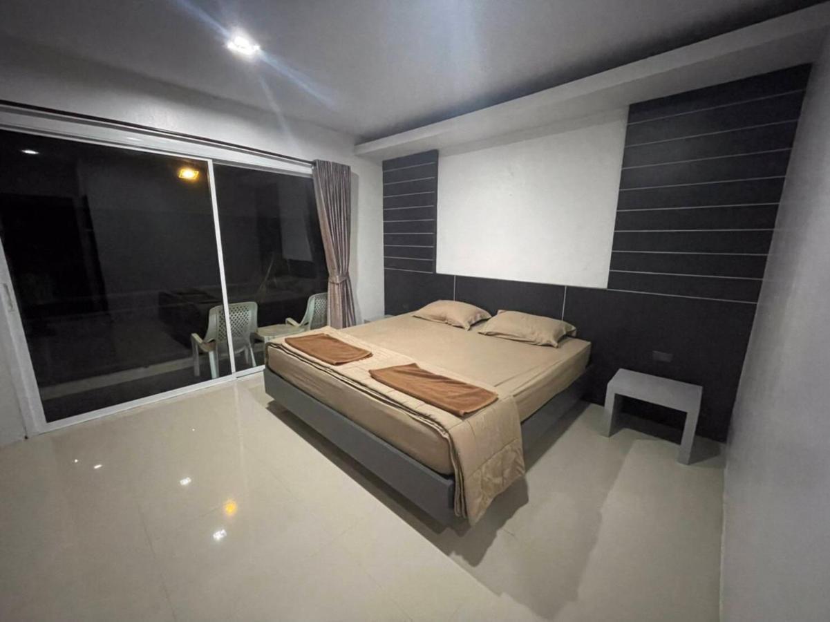 Pp Midnight Hotel ピピ島 エクステリア 写真